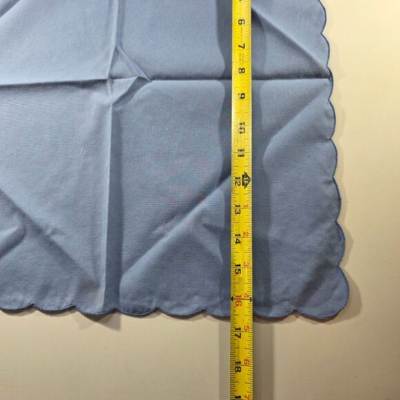 Four napkins four matching placemats Blue Fabric Scalloped Edges Floral Detail - Picture 5 of 12